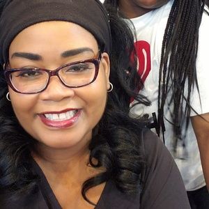 Meet your Posher, Danita